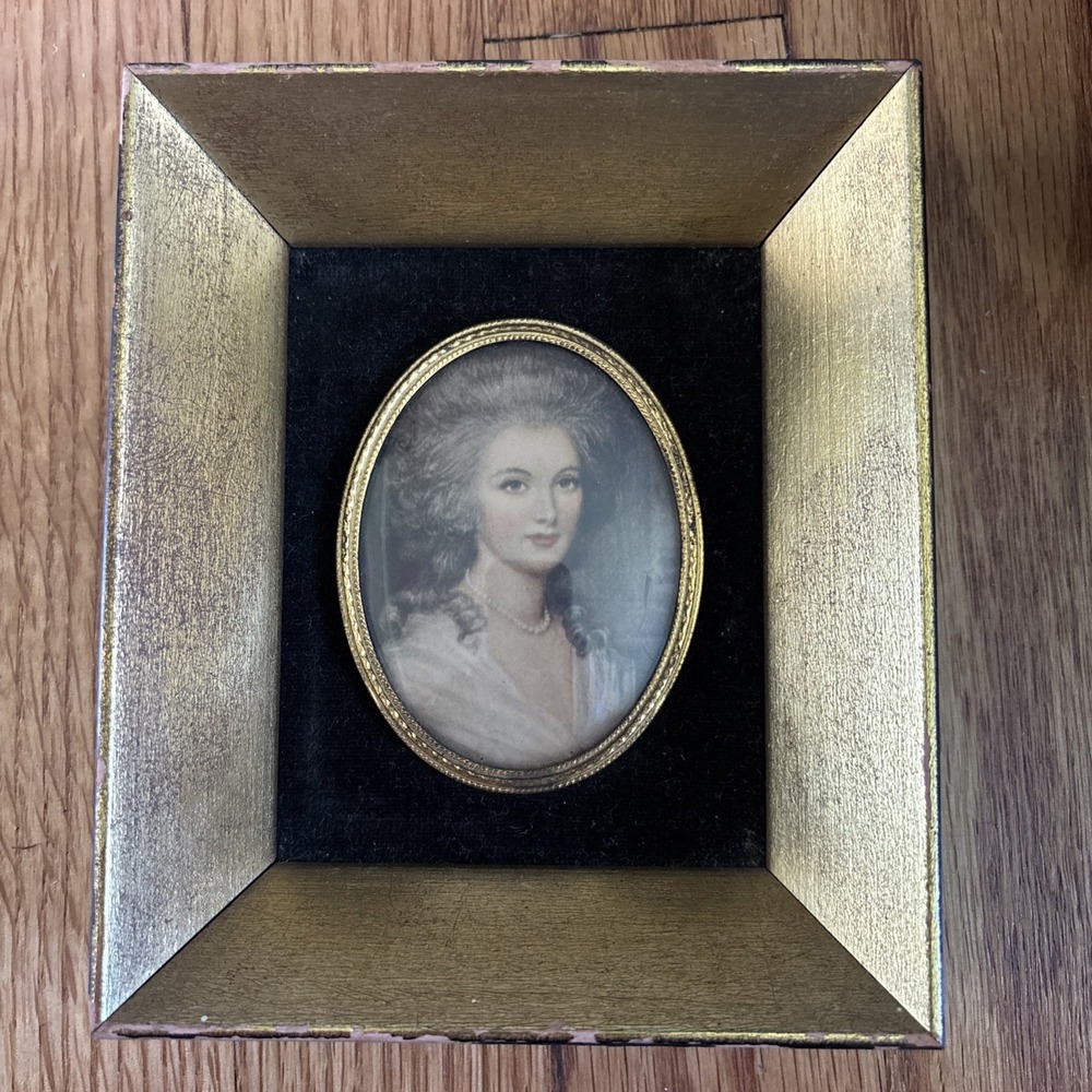 Antique Hand Painted Porcelain Cameo Mounted on Velvet Framed Oval Gilt Edges
